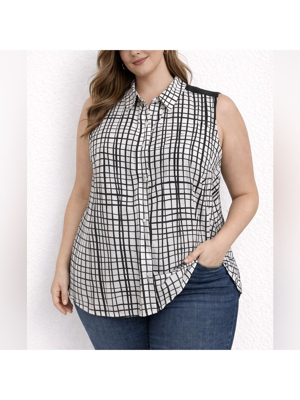 Worthington Black & White Grid Print Sleeveless Hidden Button Front Blouse – XL - Picture 10 of 10